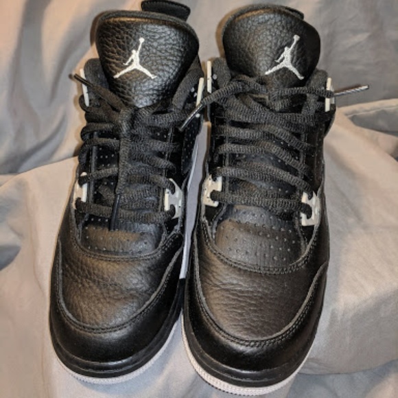 Jordan 4 Retro 'Oreo' Kids - Picture 2 of 6
